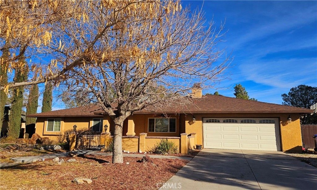 13367 Apple Blossom Lane, Apple Valley