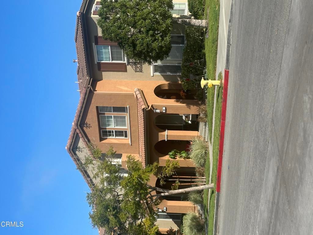 Photo of Listing #V1-33775