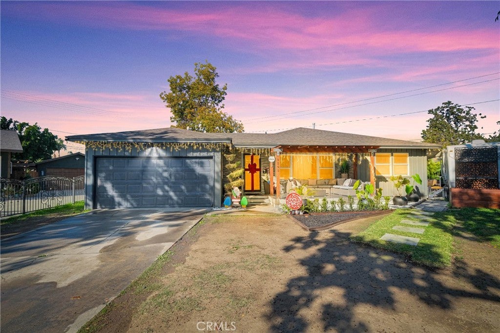 Photo of Listing #IV25276894