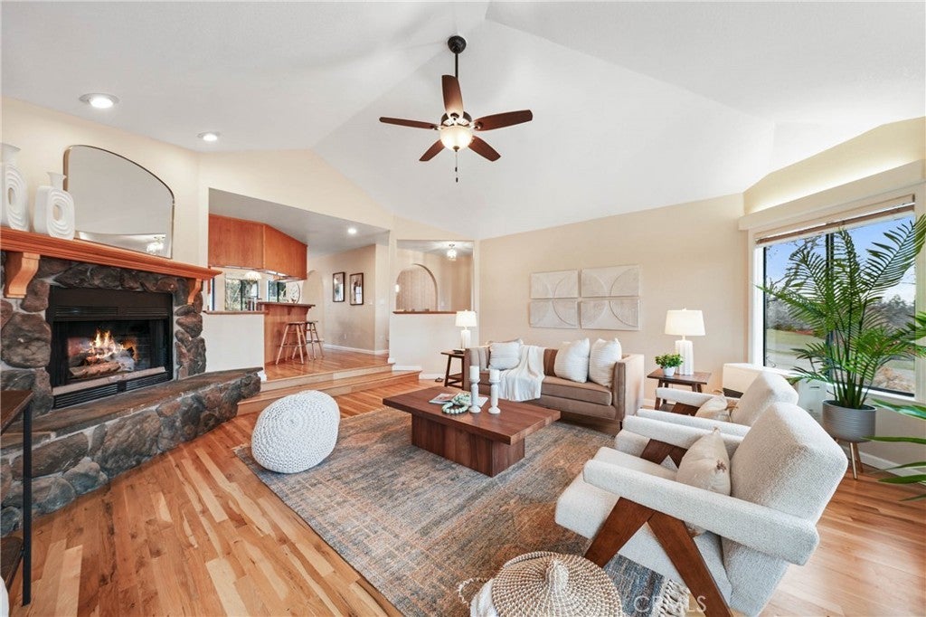 Photo of Listing #LC25277079