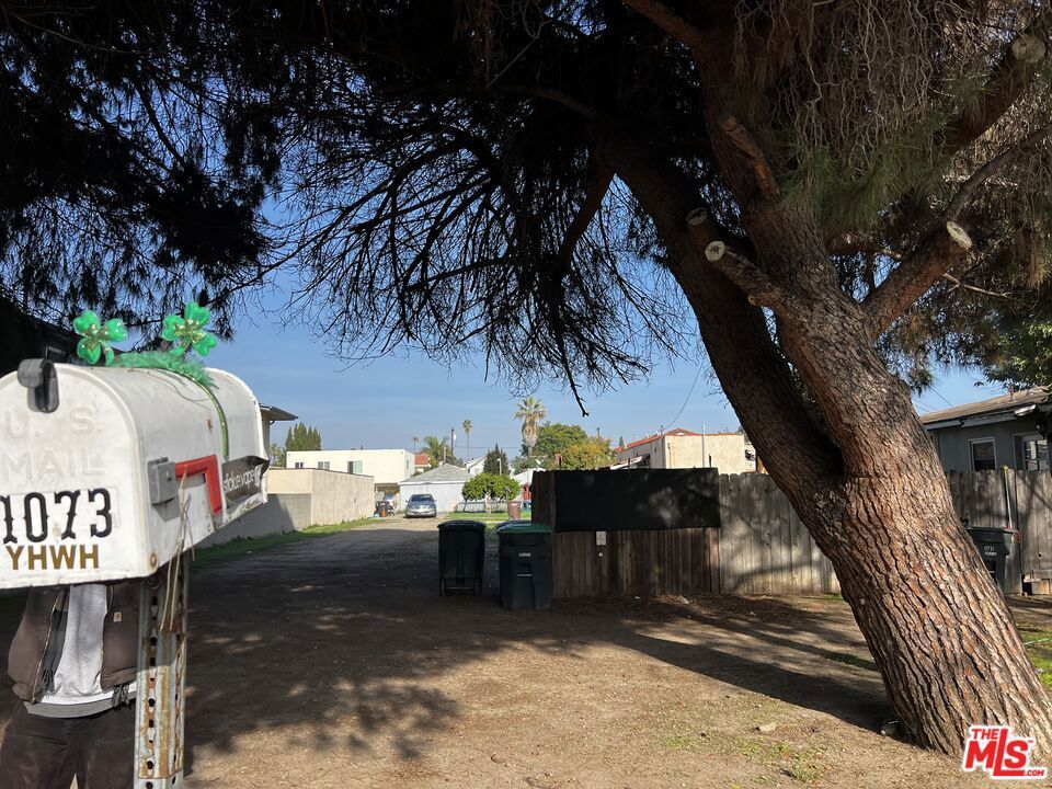 1071 -1073 Walnut Street, Tustin