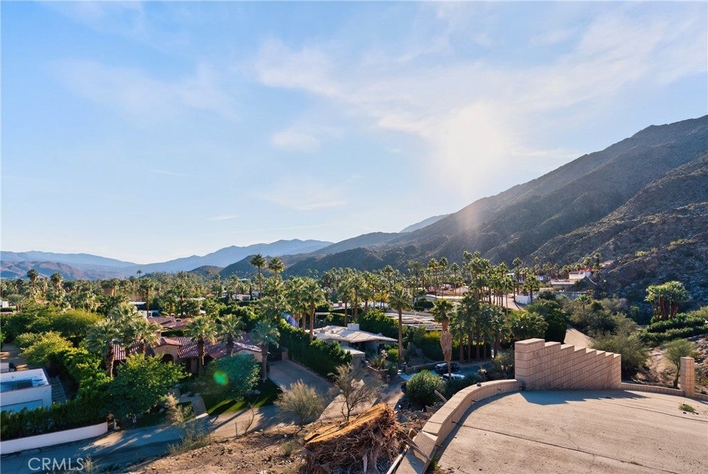 Photo of Listing #SB25274750