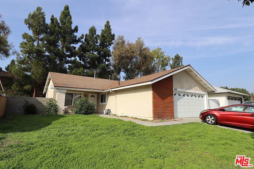 Photo of Listing #25629317