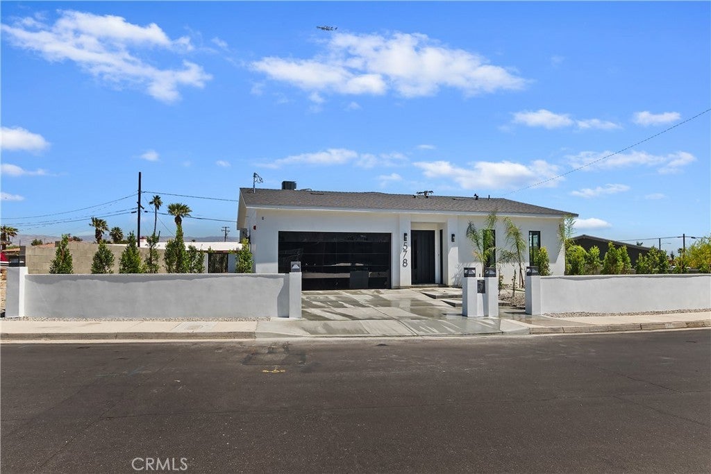 578 W Avenida Cerca, Palm Springs