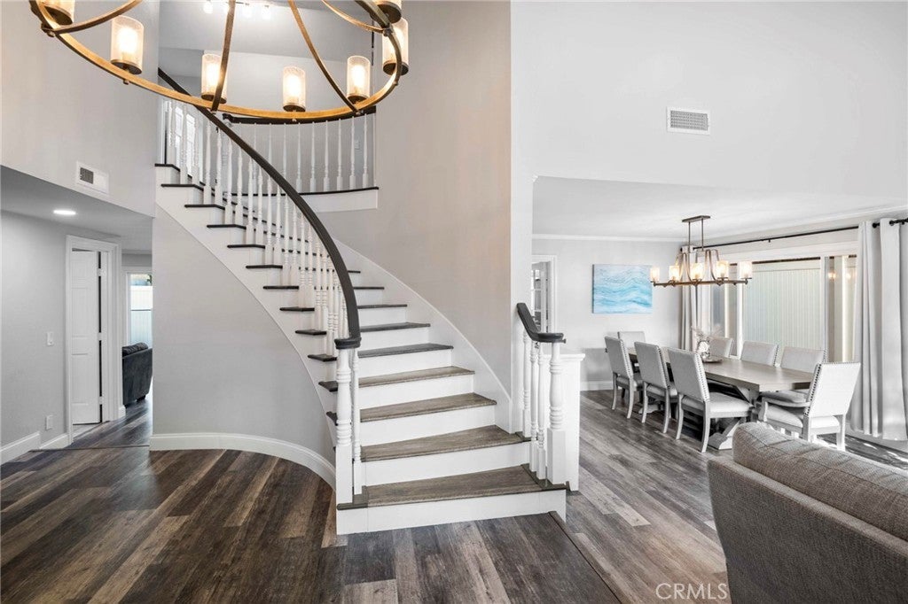 Photo of Listing #OC25277510