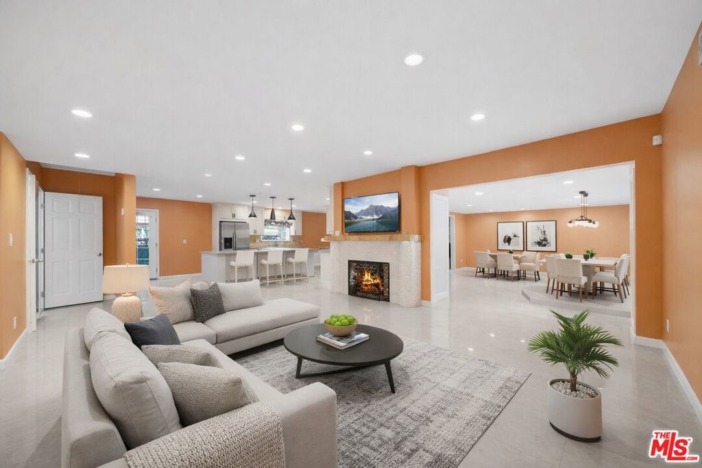 Photo of Listing #25629541