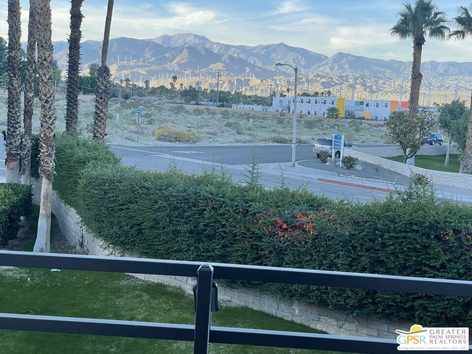 470 N Villa Court # 213, Palm Springs