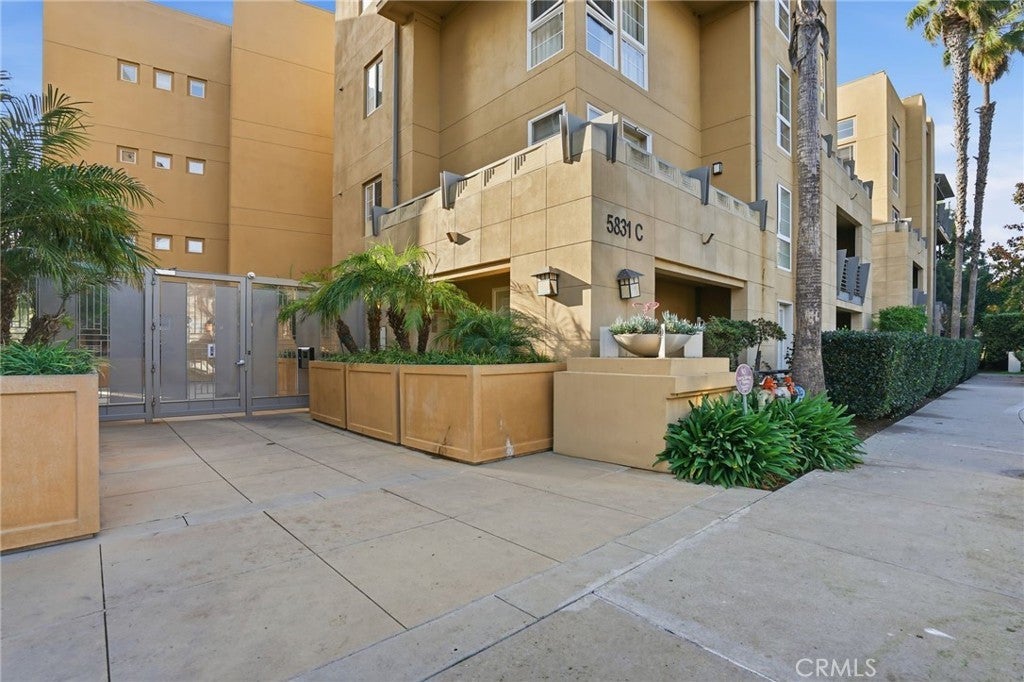 5831 Seawalk 240, Playa Vista