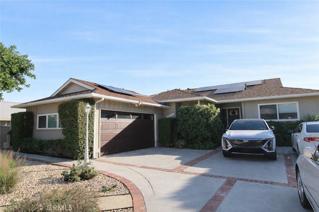 Photo of Listing #SR25277851