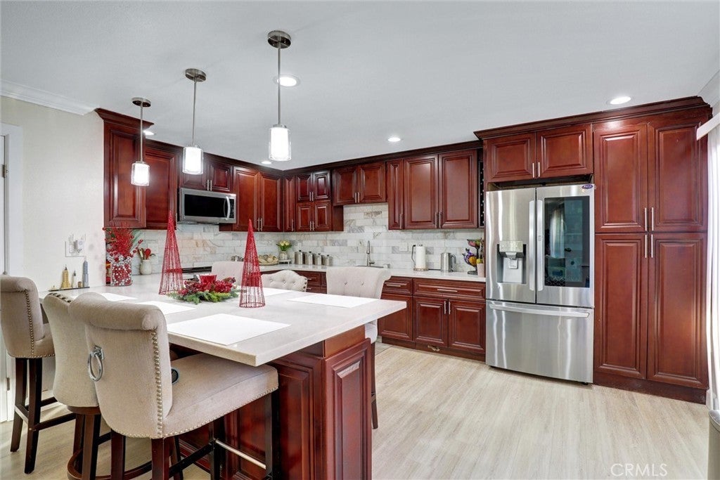 Photo of Listing #PW25278165