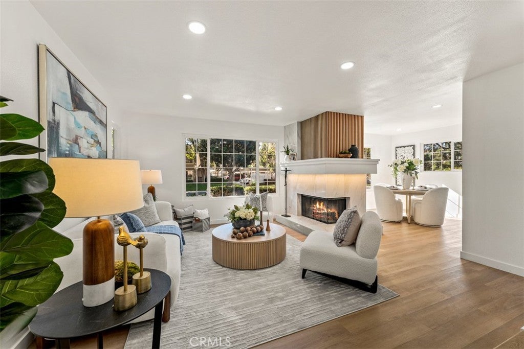 Photo of Listing #OC25278329