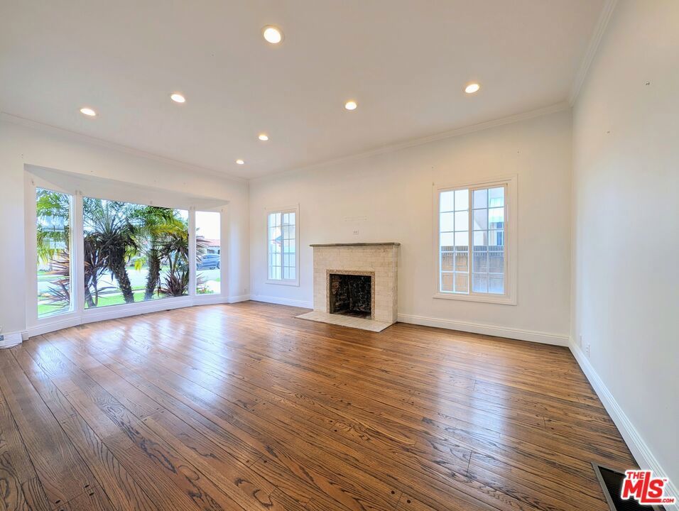 Photo of Listing #25629229