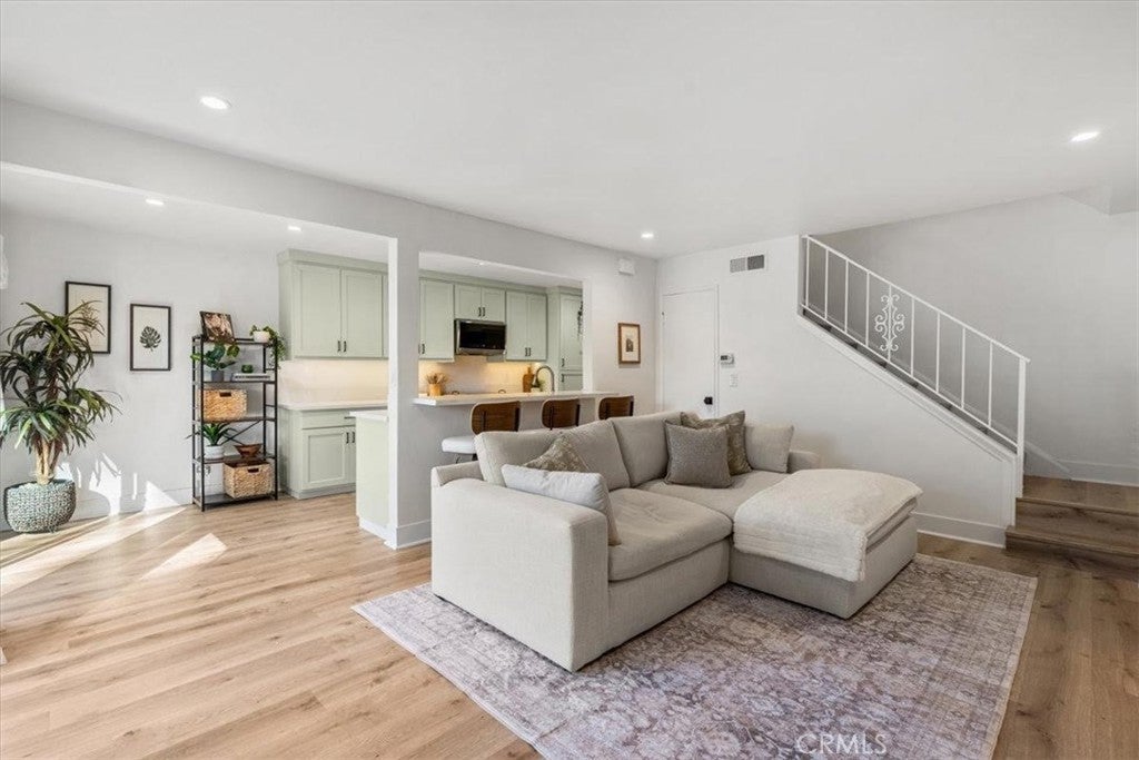 Photo of Listing #PW25277576