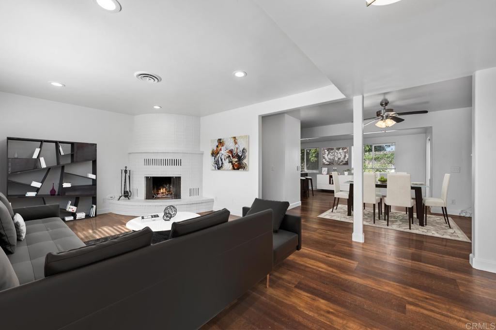 Photo of Listing #PTP2509213