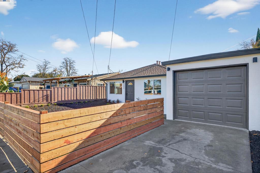 Photo of Listing #41119442