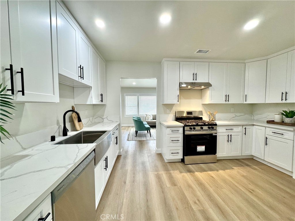 Photo of Listing #OC25278500