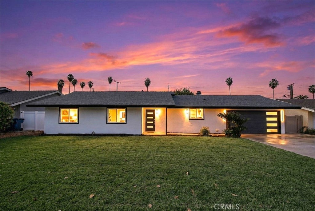 Photo of Listing #IV25278556