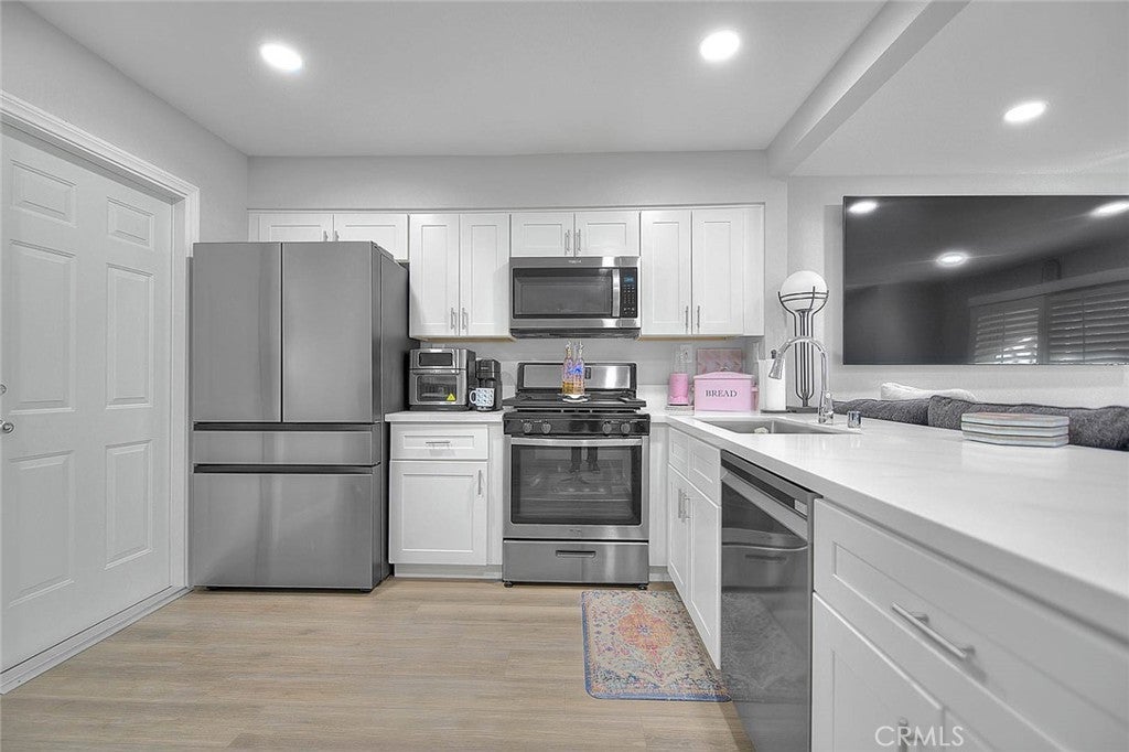 12415 Imperial 41, Norwalk