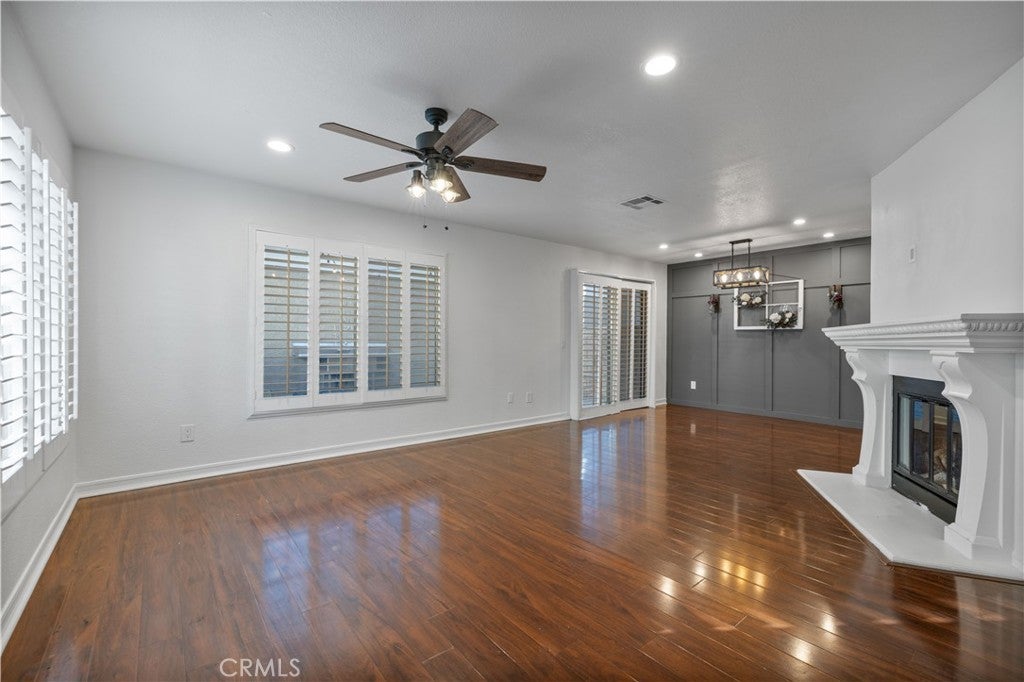 Photo of Listing #SR25278197