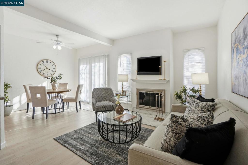 Photo of Listing #41119459