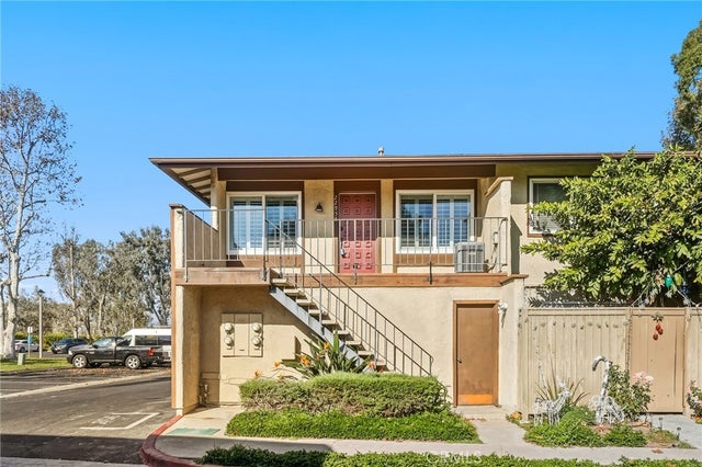 22958 Via Nuez, Mission Viejo