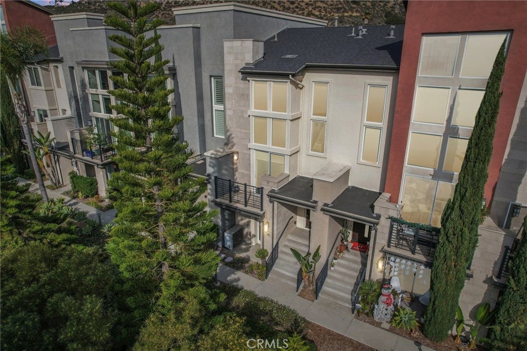 Photo of Listing #DW25278787