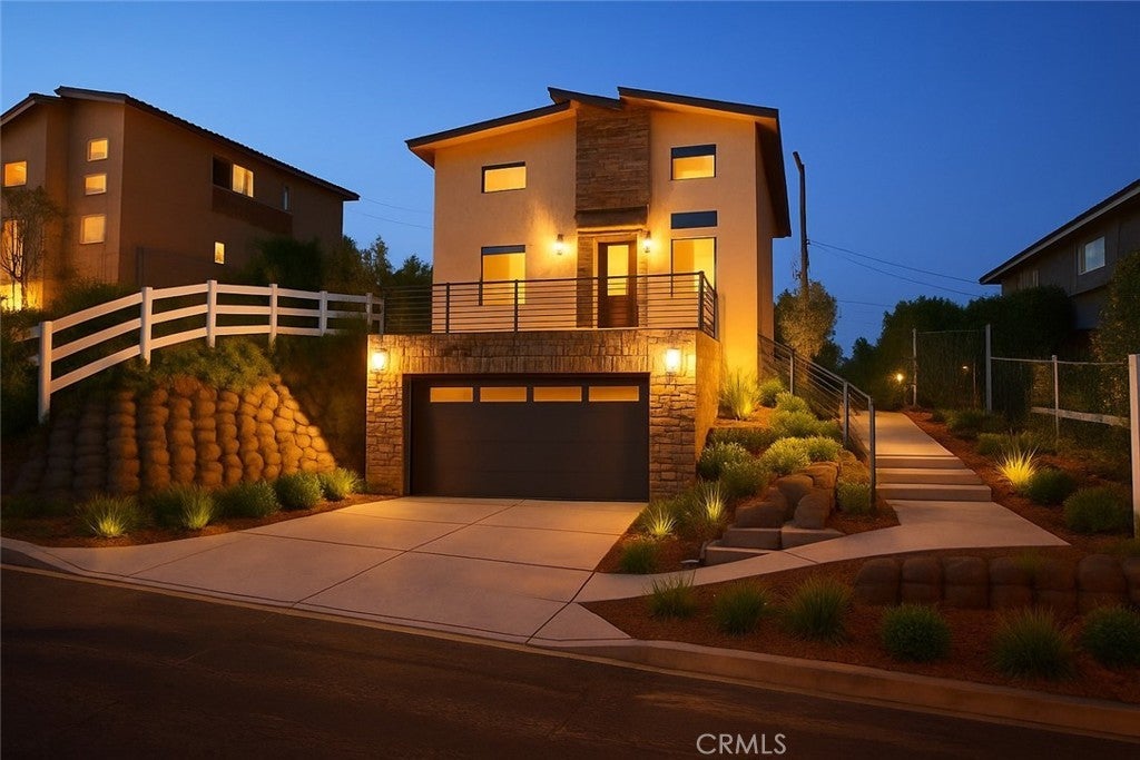 Photo of Listing #DW25279122