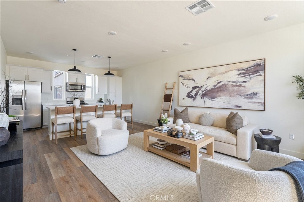 Photo of Listing #PW25279416