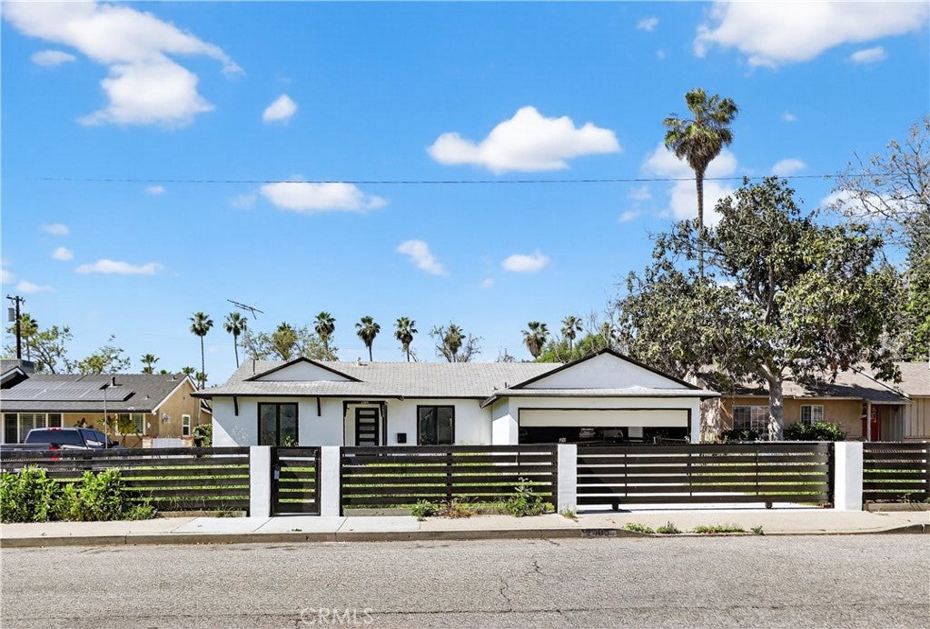 Photo of Listing #TR25262357