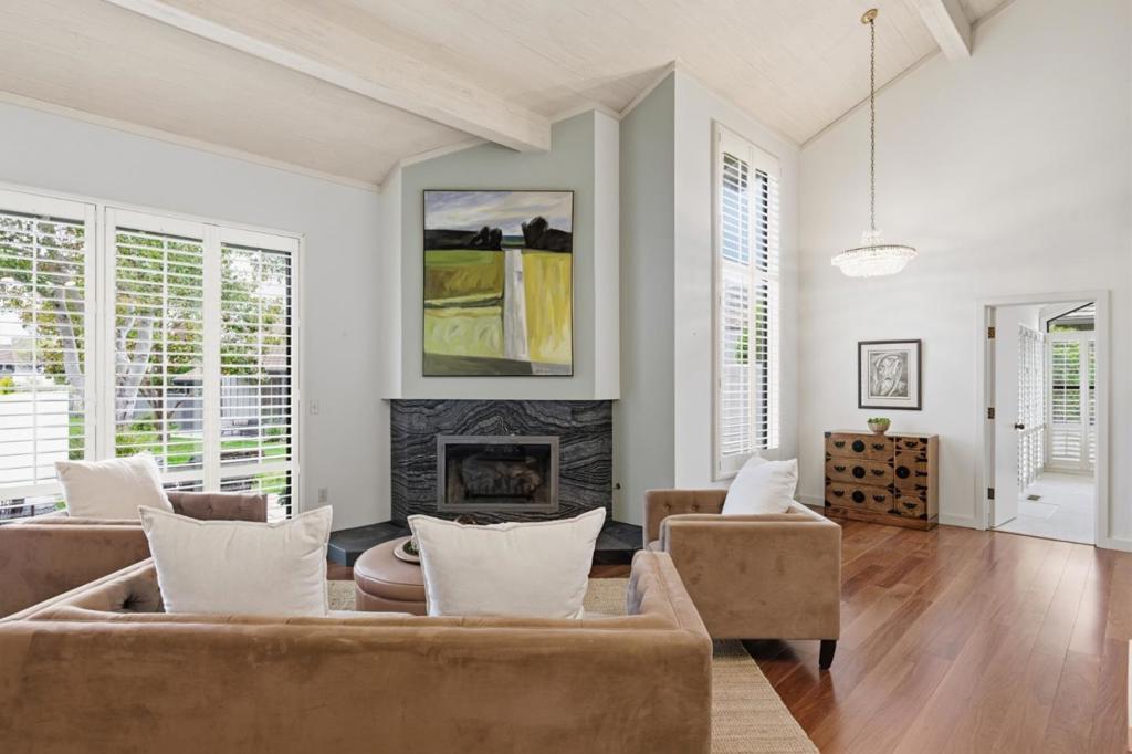 Photo of Listing #ML82028286