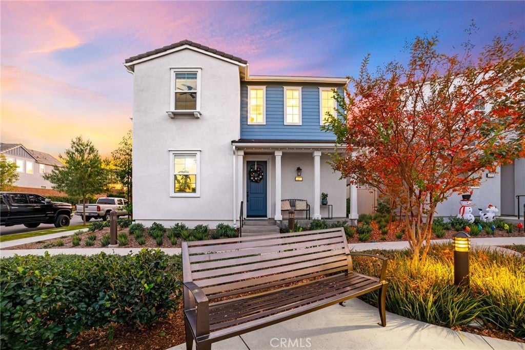 Photo of Listing #IV25279299