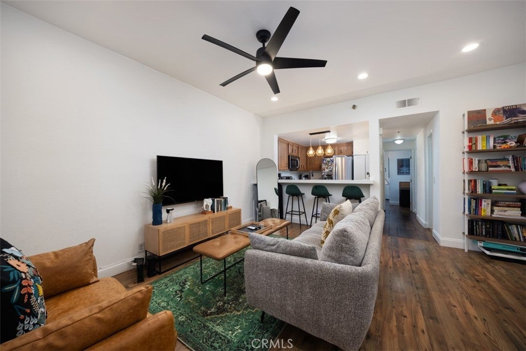 Photo of Listing #PW25278493