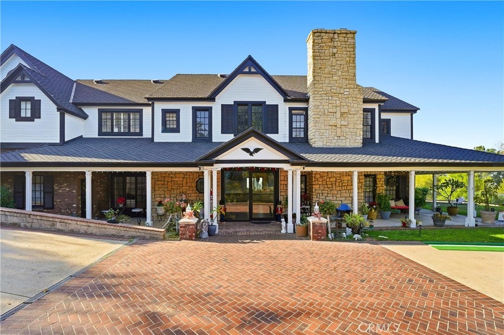 381 S Henning Way, Anaheim