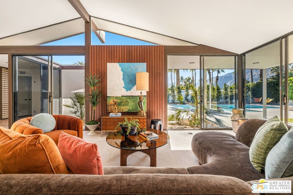 Photo of Listing #25630337PS