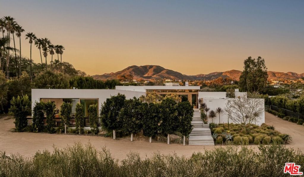 Photo of Listing #25630597