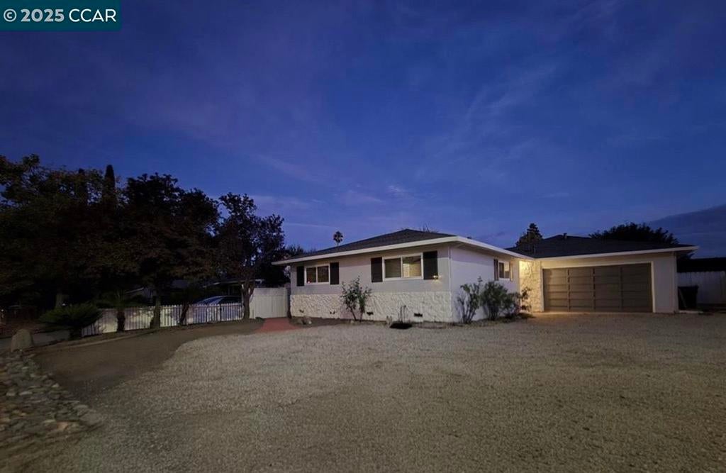 Photo of Listing #41119594