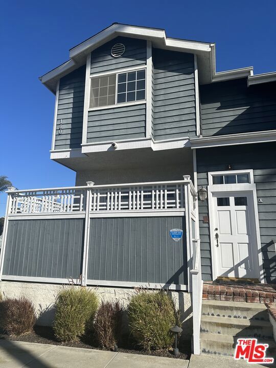 100 S Catalina Avenue A, Redondo Beach.