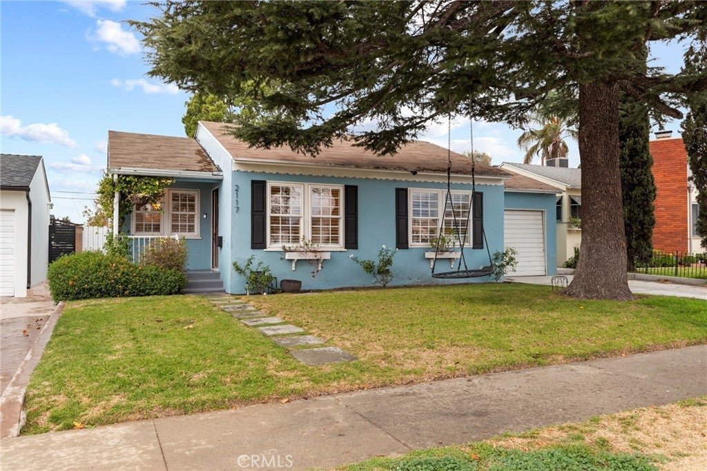 Photo of Listing #SR25279377