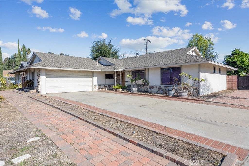 Photo of Listing #CV25275386