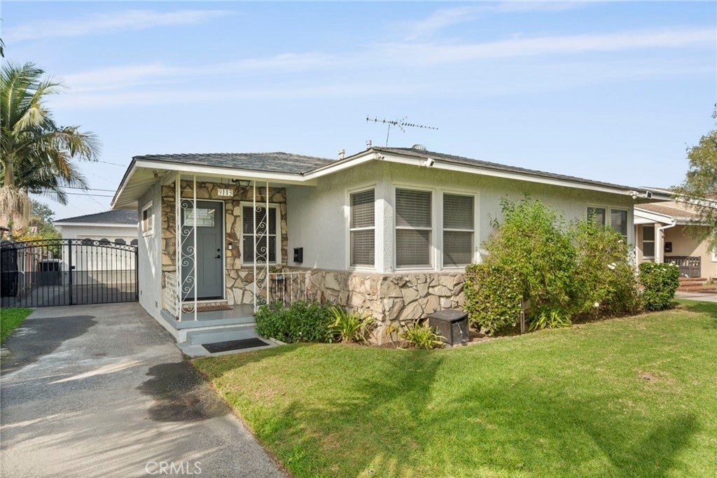 Photo of Listing #DW25280444