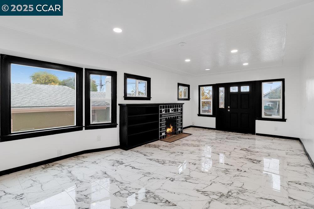 Photo of Listing #41119626