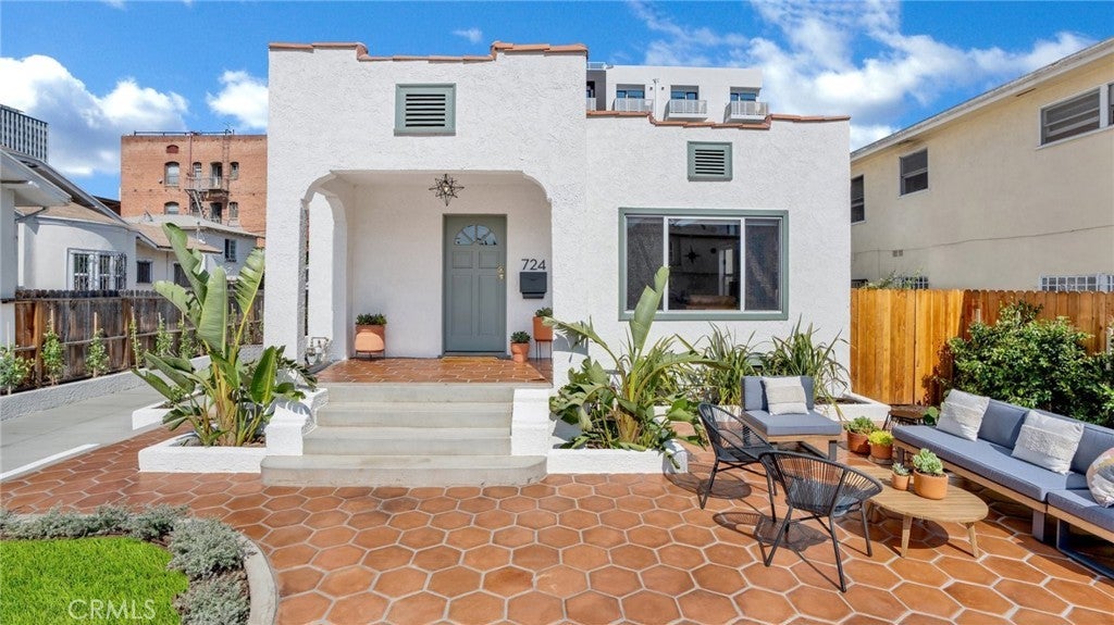 Photo of Listing #SR25280590