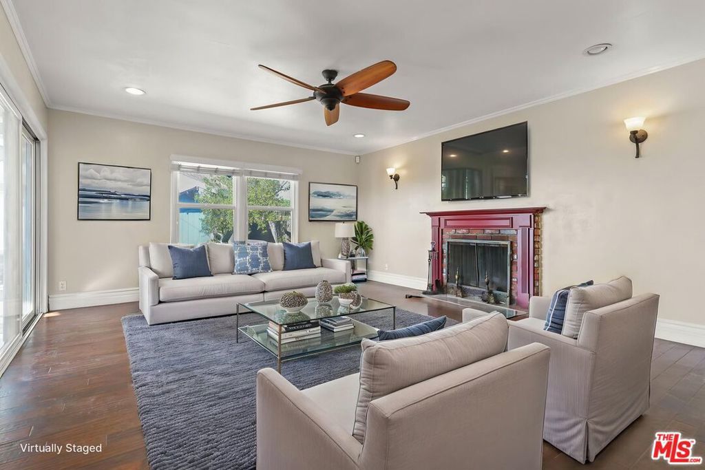 Photo of Listing #25630935