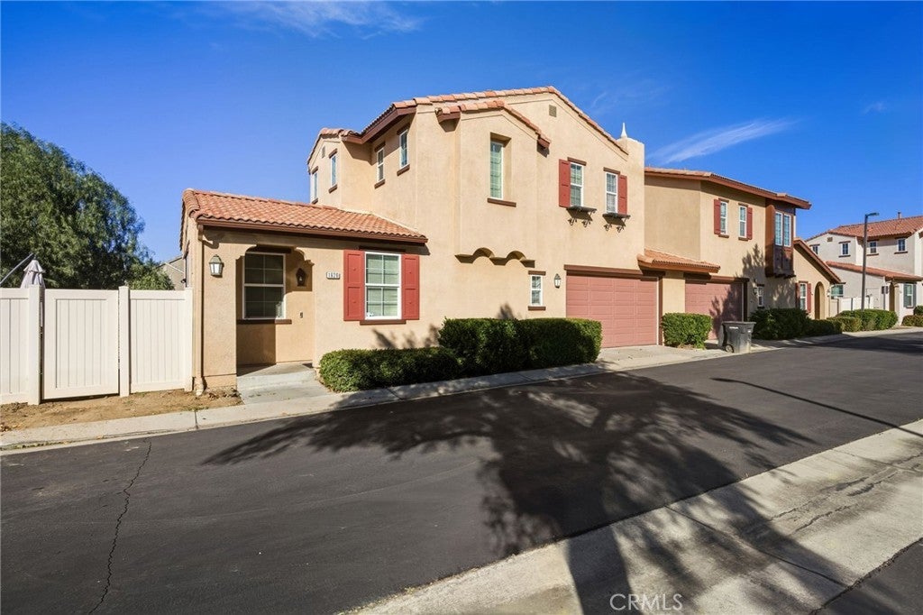 1626 Green Hills, Perris