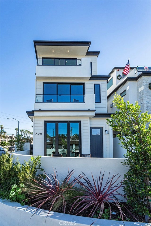 328 3rd, Huntington Beach