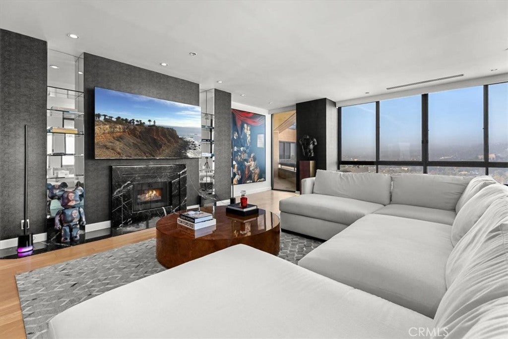 Photo of Listing #OC25281180