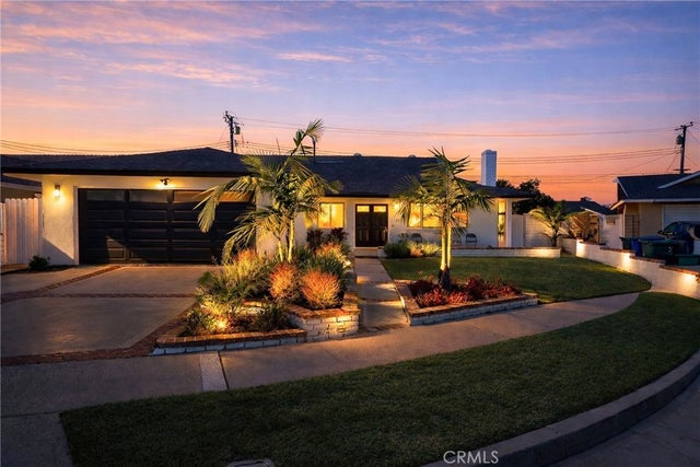 15631 Plymouth, Huntington Beach