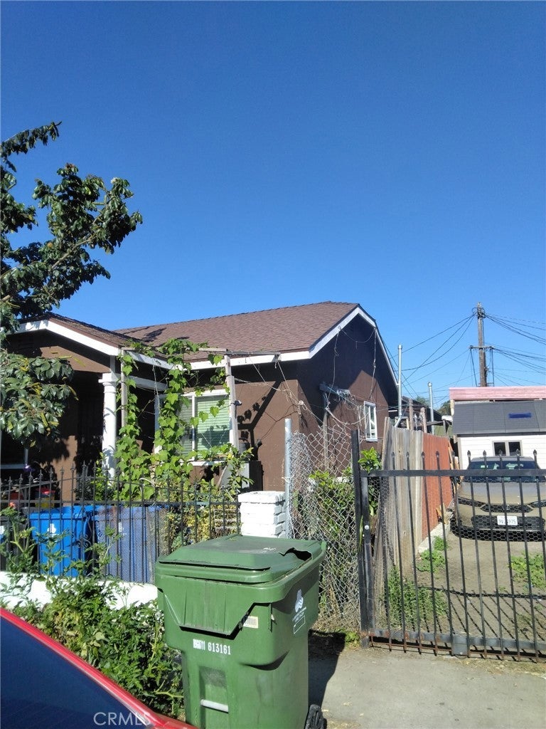 Photo of Listing #IV25281561