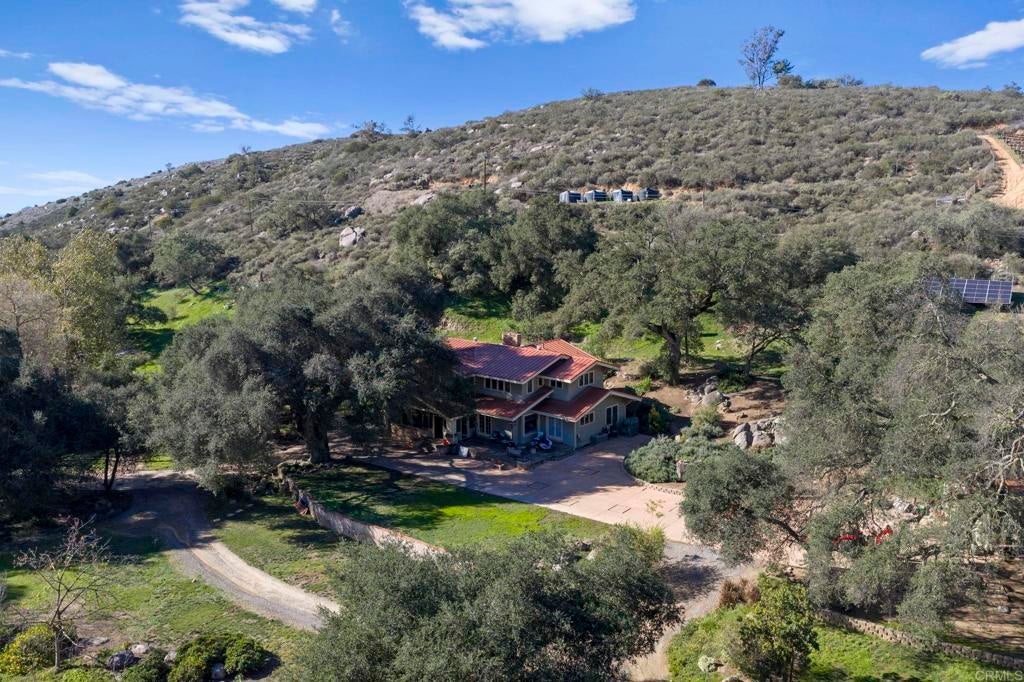 Photo of Listing #PTP2509322