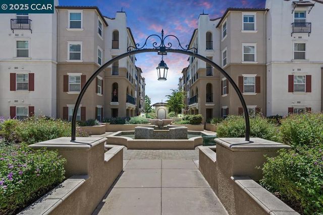 3240 Maguire Way # 401, Dublin